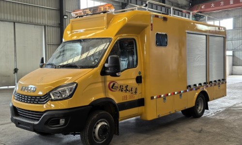 依維柯救險(xiǎn)車
