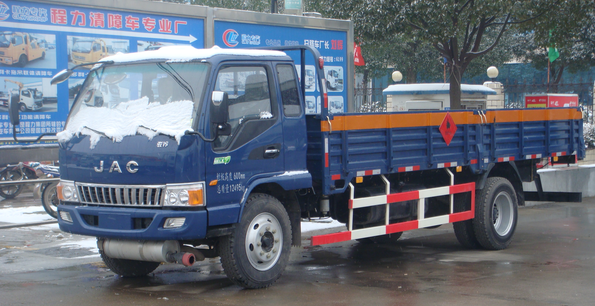 江淮平板式6.2米氣瓶運(yùn)輸車(chē)