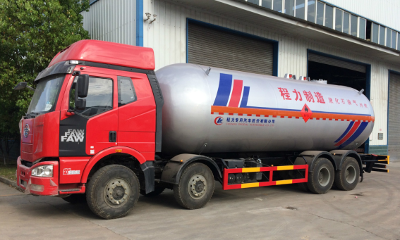 15.6噸解放8X4液化氣罐車(國(guó)五)