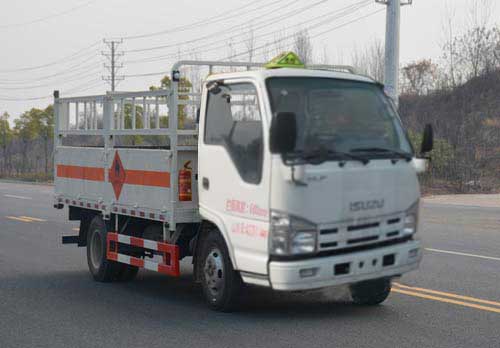 五十鈴4.15米氣瓶運(yùn)輸車(chē) 